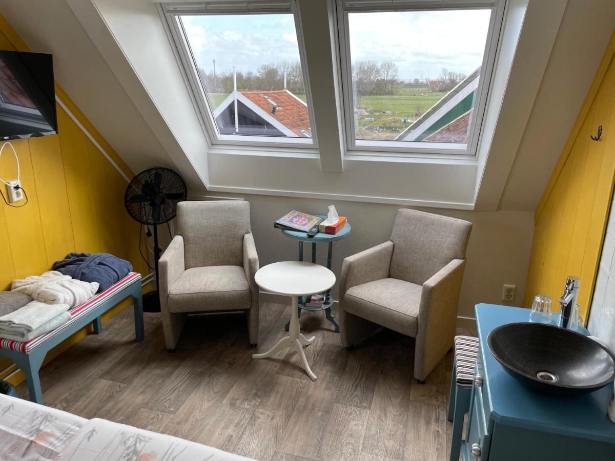 Bed And Breakfast De Pepersteeg Marken Exterior photo